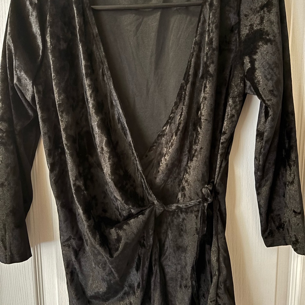 Inner Beauty Black Velvet Wrap Blouse NWOT